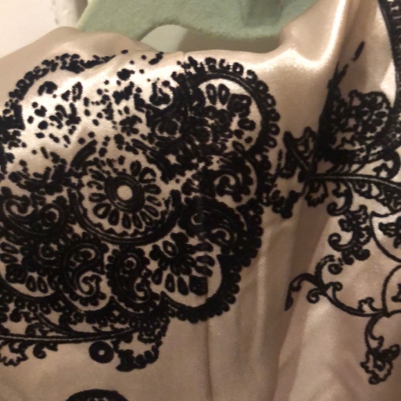 Oleg Cassini hoodie full length zipper with 2 pkt - Picture 3 of 10